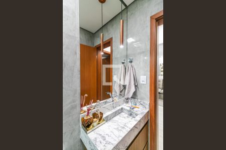 Apartamento à venda com 72m², 2 quartos e 2 vagasBanheiro Social