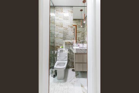 Apartamento à venda com 72m², 2 quartos e 2 vagasBanheiro da Suíte