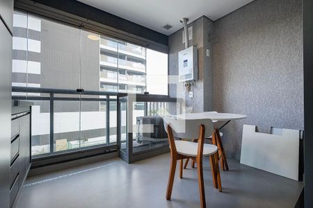 Varanda de kitnet/studio para alugar com 1 quarto, 30m² em Pinheiros, São Paulo