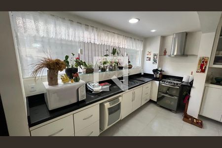 Apartamento à venda com 150m², 2 quartos e 1 vaga Apartamento à venda com 150m², 2 quartos e 1 vagaCozinha