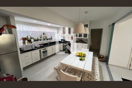 Apartamento à venda com 150m², 2 quartos e 1 vaga Apartamento à venda com 150m², 2 quartos e 1 vagaCozinha