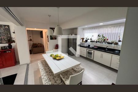 Apartamento à venda com 150m², 2 quartos e 1 vaga Apartamento à venda com 150m², 2 quartos e 1 vagaCozinha