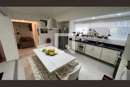 Apartamento à venda com 150m², 2 quartos e 1 vaga Apartamento à venda com 150m², 2 quartos e 1 vagaCozinha