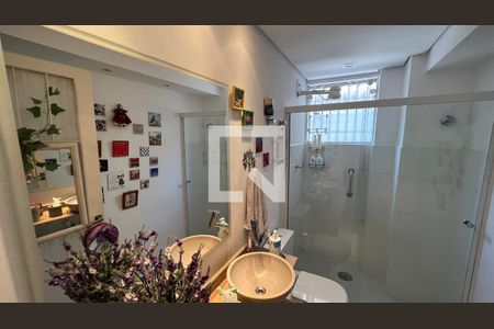 Apartamento à venda com 150m², 2 quartos e 1 vaga Apartamento à venda com 150m², 2 quartos e 1 vagaBanheiro