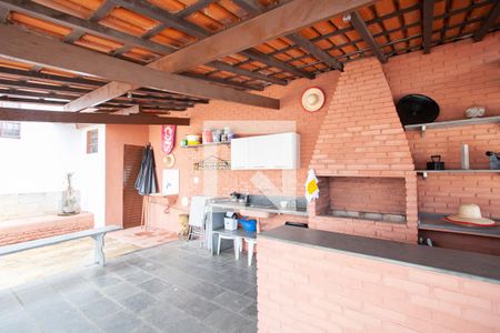 Casa à venda com 360m², 2 quartos e 8 vagas Casa à venda com 360m², 2 quartos e 8 vagasEspaço Gourmet