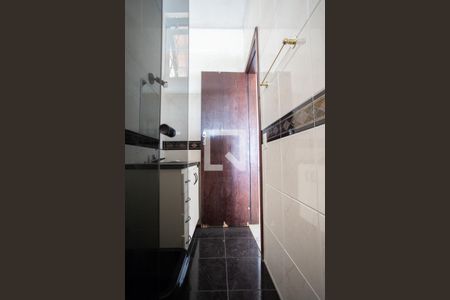 Casa à venda com 360m², 2 quartos e 8 vagas Casa à venda com 360m², 2 quartos e 8 vagasBanheiro da Suíte