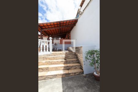 Casa à venda com 360m², 2 quartos e 8 vagas Casa à venda com 360m², 2 quartos e 8 vagasOutros