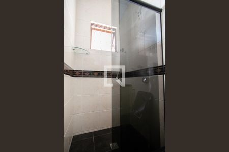 Casa à venda com 360m², 2 quartos e 8 vagas Casa à venda com 360m², 2 quartos e 8 vagasBanheiro da Suíte