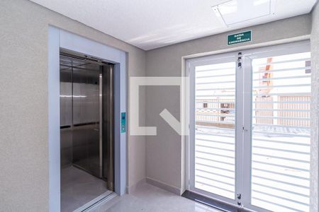Apartamento para alugar com 45m², 1 quarto e sem vagaElevador
