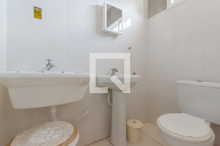 Banheiro de apartamento para alugar com 1 quarto, 33m² em Ingleses do Rio Vermelho, Florianópolis