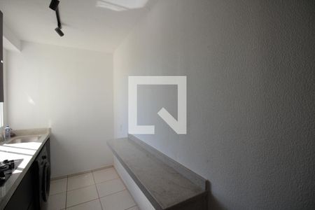 Apartamento à venda com 42m², 2 quartos e 1 vagaCozinha e Área de Serviço