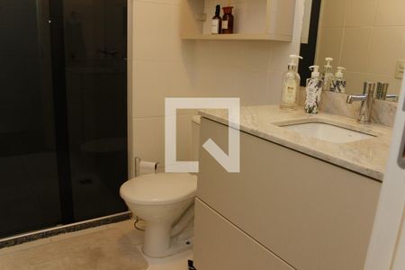 Apartamento à venda com 71m², 3 quartos e 1 vagaBanheiro Social