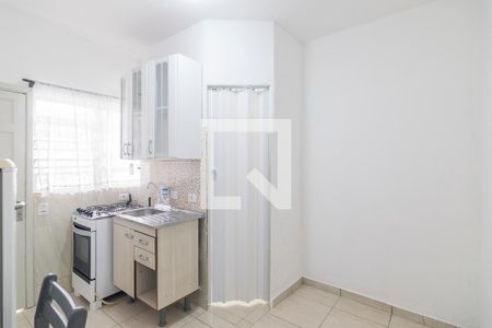 Quarto de casa para alugar com 1 quarto, 14m² em Jardim Ocara, Santo André