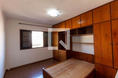 Quarto 1 de casa para alugar com 3 quartos, 150m² em Vila Granada, São Paulo