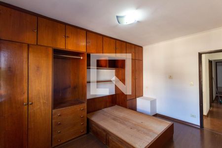 Quarto 1 de casa para alugar com 3 quartos, 150m² em Vila Granada, São Paulo
