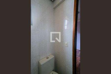 Apartamento para alugar com 64m², 2 quartos e 2 vagas Apartamento para alugar com 64m², 2 quartos e 2 vagasBanheiro da Suíte