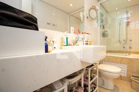 Apartamento à venda com 113m², 3 quartos e 1 vagaBanheiro do Quarto 2