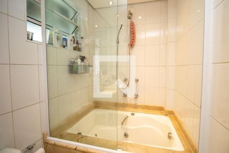 Apartamento à venda com 113m², 3 quartos e 1 vagaBanheiro do Quarto 2