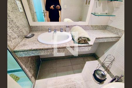 Apartamento para alugar com 79m², 2 quartos e 1 vagaSuíte 1 banheiro 