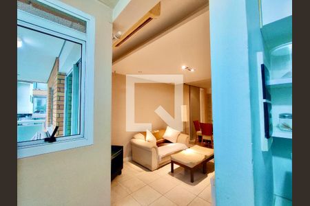 Apartamento para alugar com 79m², 2 quartos e 1 vagaCozinha americana 