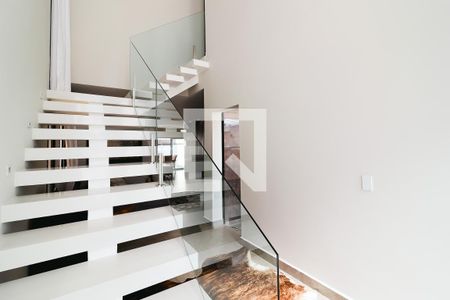 Escada de casa de condomínio para alugar com 3 quartos, 200m² em Recanto Quarto Centenario, Jundiaí