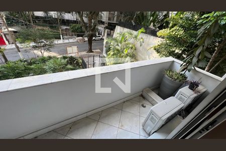 Apartamento para alugar com 227m², 3 quartos e 3 vagasVaranda