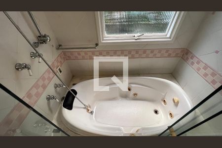 Apartamento para alugar com 227m², 3 quartos e 3 vagasBanheiro da Suíte 2