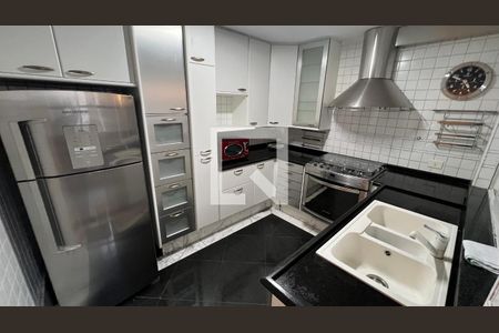 Apartamento para alugar com 227m², 3 quartos e 3 vagasCozinha