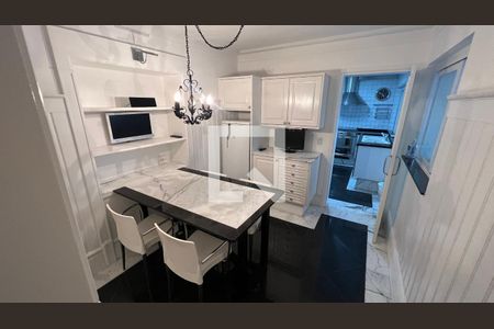 Apartamento para alugar com 227m², 3 quartos e 3 vagasCopa