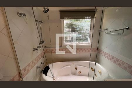 Apartamento para alugar com 227m², 3 quartos e 3 vagasBanheiro da Suíte 2