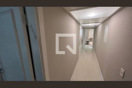 Apartamento para alugar com 227m², 3 quartos e 3 vagasCorredor quartos