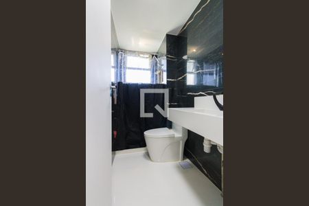 Apartamento à venda com 80m², 2 quartos e 1 vagaBanheiro Social