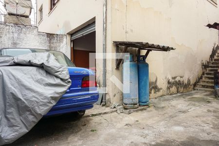 Casa à venda com 328m², 2 quartos e 5 vagas Casa à venda com 328m², 2 quartos e 5 vagasGaragem