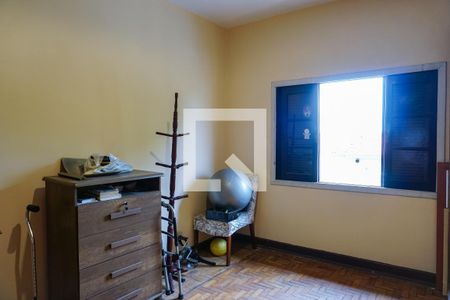 Casa à venda com 328m², 2 quartos e 5 vagas Casa à venda com 328m², 2 quartos e 5 vagasQuarto 2