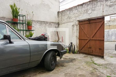 Casa à venda com 328m², 2 quartos e 5 vagas Casa à venda com 328m², 2 quartos e 5 vagasGaragem