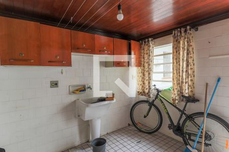 Casa à venda com 200m², 3 quartos e 5 vagasÁrea de Serviço