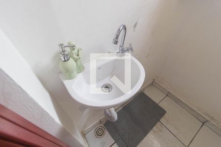 Casa à venda com 94m², 4 quartos e 2 vagasBanheiro