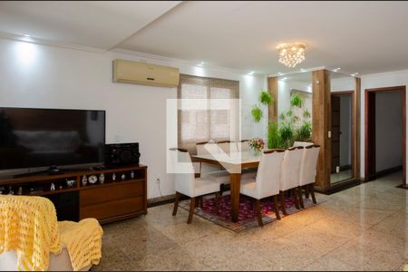 Sala de apartamento para alugar com 4 quartos, 214m² em Recreio dos Bandeirantes, Rio de Janeiro