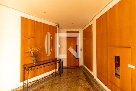 Apartamento à venda com 169m², 3 quartos e 3 vagasHall de entrada