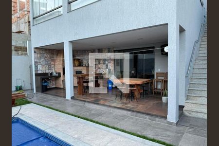 Casa à venda com 4 quartos, 420m² em Estância Silveira, Contagem