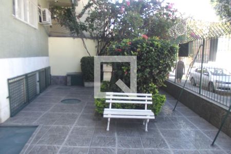 Apartamento para alugar com 140m², 2 quartos e sem vagaÁrea comum 