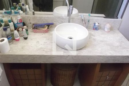 Apartamento para alugar com 140m², 2 quartos e sem vagaBanheiro