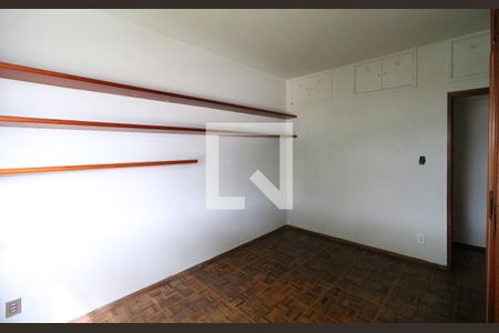 Quarto 1 de apartamento à venda com 4 quartos, 100m² em Tauá, Rio de Janeiro
