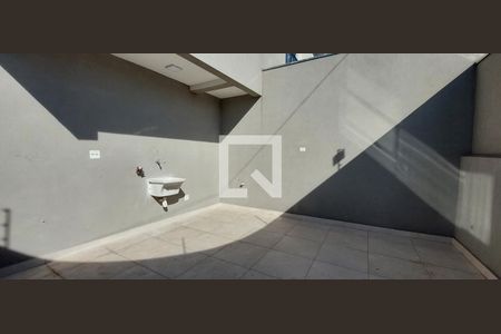 Casa à venda com 121m², 2 quartos e 3 vagas Casa à venda com 121m², 2 quartos e 3 vagasÁrea de Serviço