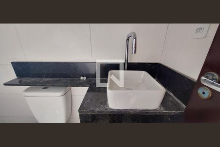 Casa à venda com 121m², 2 quartos e 3 vagas Casa à venda com 121m², 2 quartos e 3 vagasBanheiro Quarto suíte 1