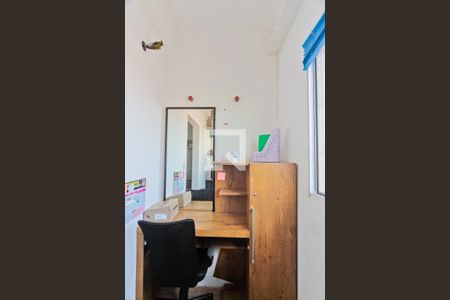 Casa para alugar com 70m², 2 quartos e sem vagaEscritório