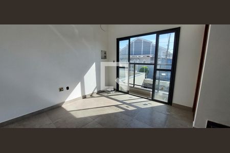 Sala de casa para alugar com 2 quartos, 120m² em Vila Lucinda, Santo André