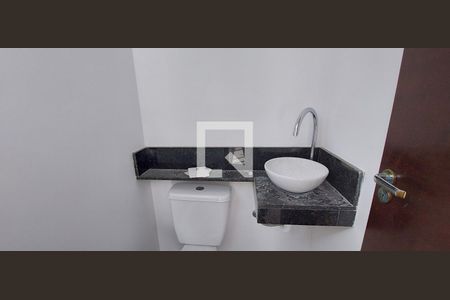 Lavabo de casa para alugar com 2 quartos, 120m² em Vila Lucinda, Santo André