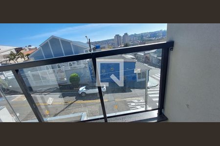 Casa à venda com 121m², 2 quartos e 2 vagas Casa à venda com 121m², 2 quartos e 2 vagasSacada Quarto 1 suíte