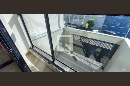 Varanda de casa à venda com 2 quartos, 123m² em Vila Lucinda, Santo André